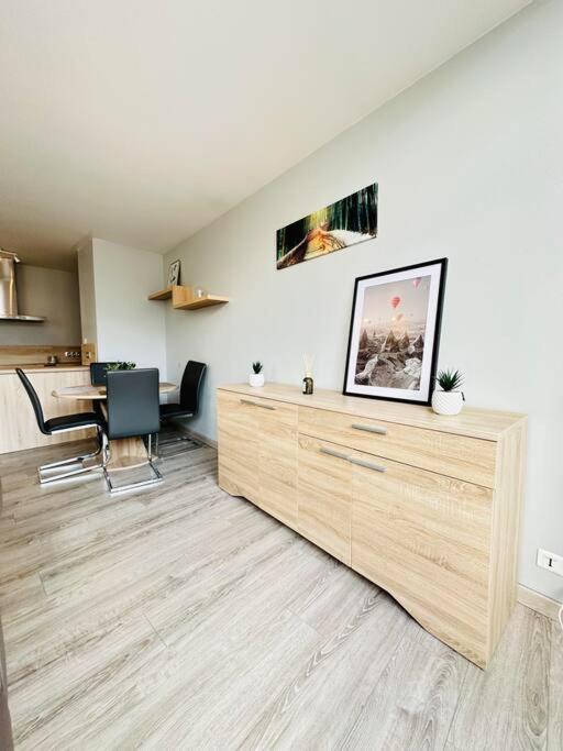 Ferienwohnung Au Coeur De Bruyeres Exterior foto